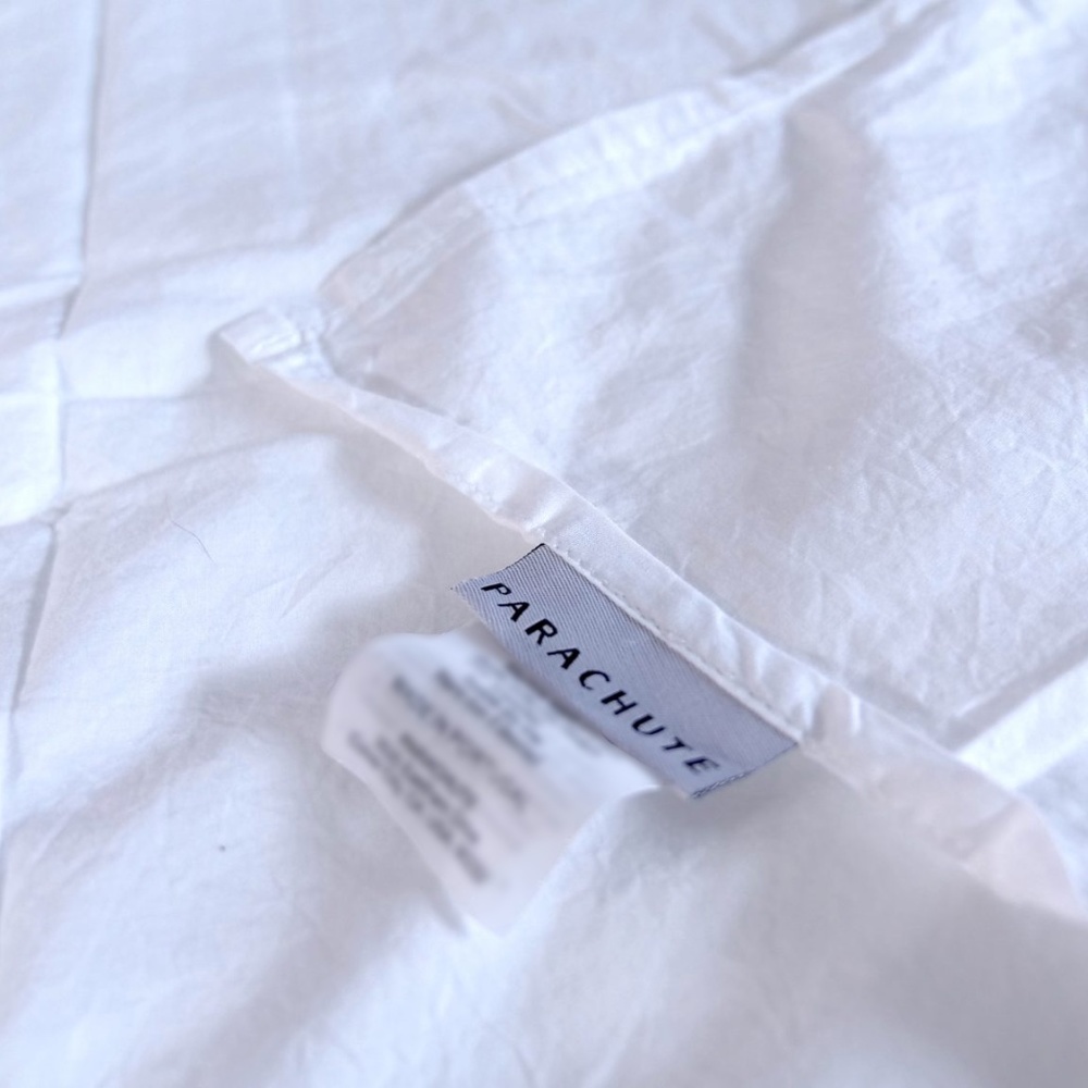 One (1) Parachute White fitted King 100% Cotton, Hospitality Quality, never used